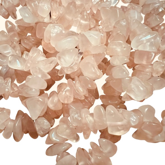 Rose Quartz Polished Gemstone Chip Necklace 34” - Picture 3 of 3